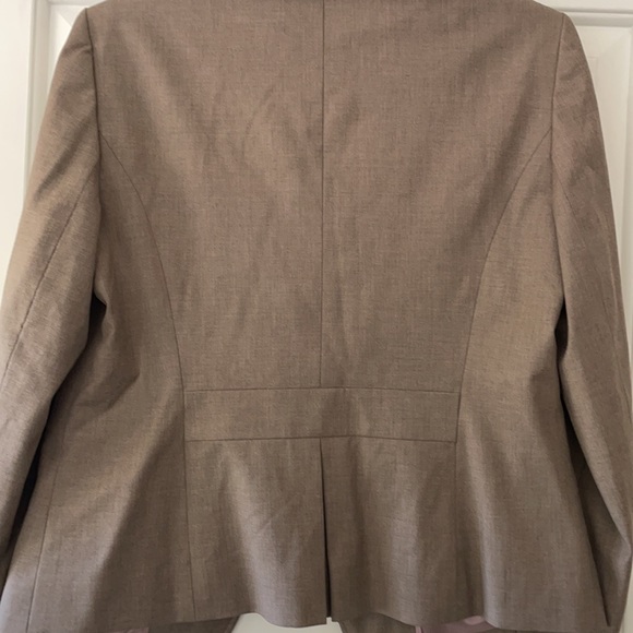 Ann Taylor Loft ladies blazer - Picture 7 of 7